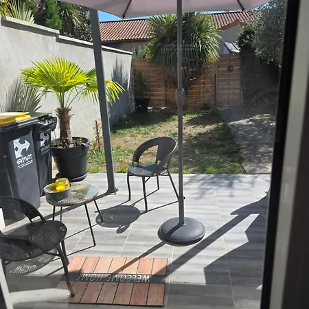Jolie Petite Maison Apartment Tarbes