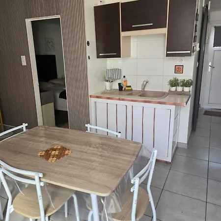 Jolie Petite Maison Apartment *